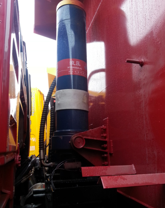 &ldquo;�Ѻ�&rdquo;���͸��ڼtɫ܇�����r�������{ɫ����Խ�l�W��ҫ��